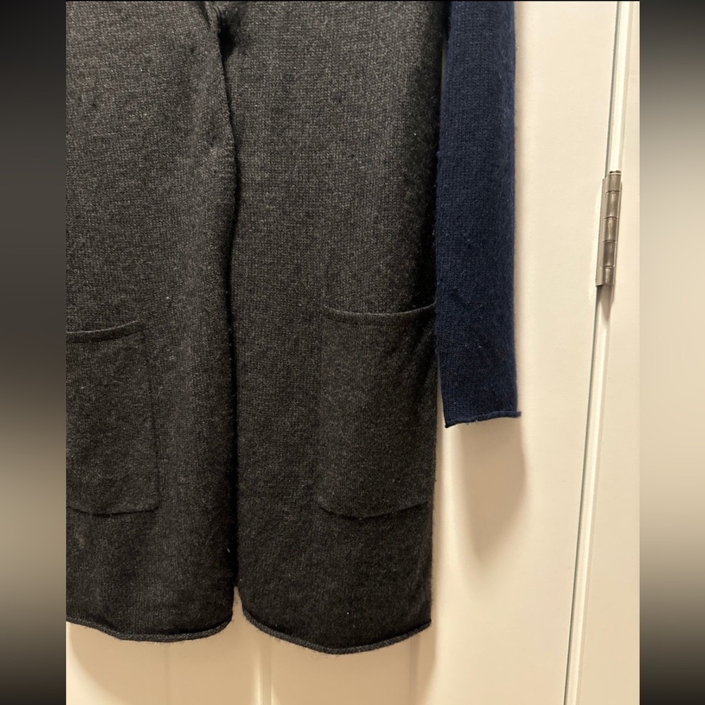 Cardigan - Picture 3 of 6